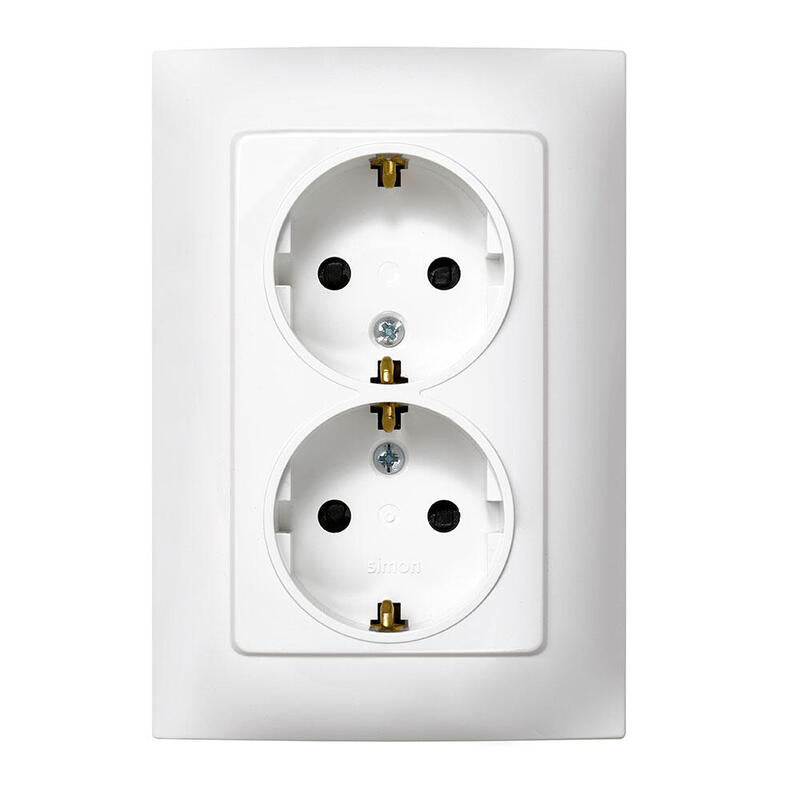 Double Base Plug With Tt White With Frame